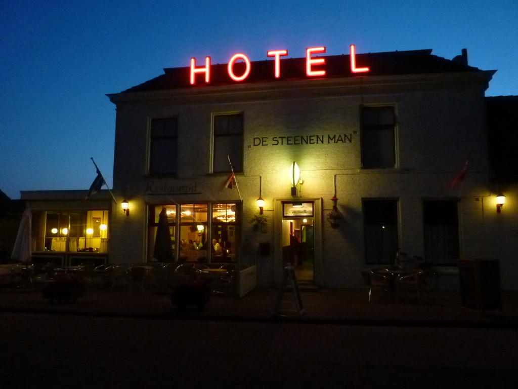 Hotel "De Steenen Man" Zurich Buitenkant foto